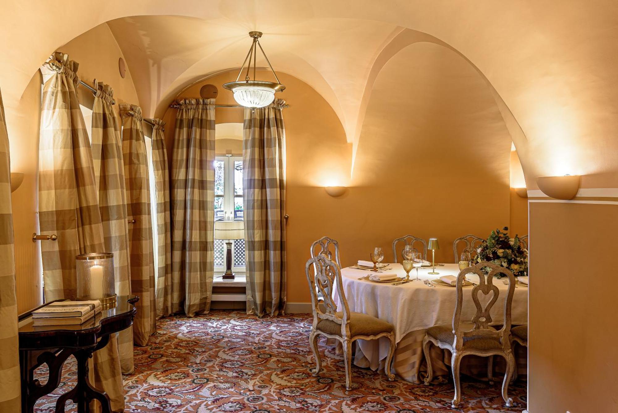 Narutis Hotel - Small Luxury Hotels Of The World VNO Dış mekan fotoğraf The dining room