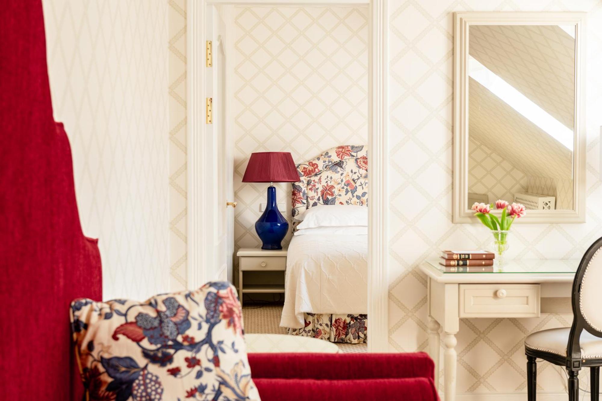 Narutis Hotel - Small Luxury Hotels Of The World VNO Dış mekan fotoğraf A room at the hotel